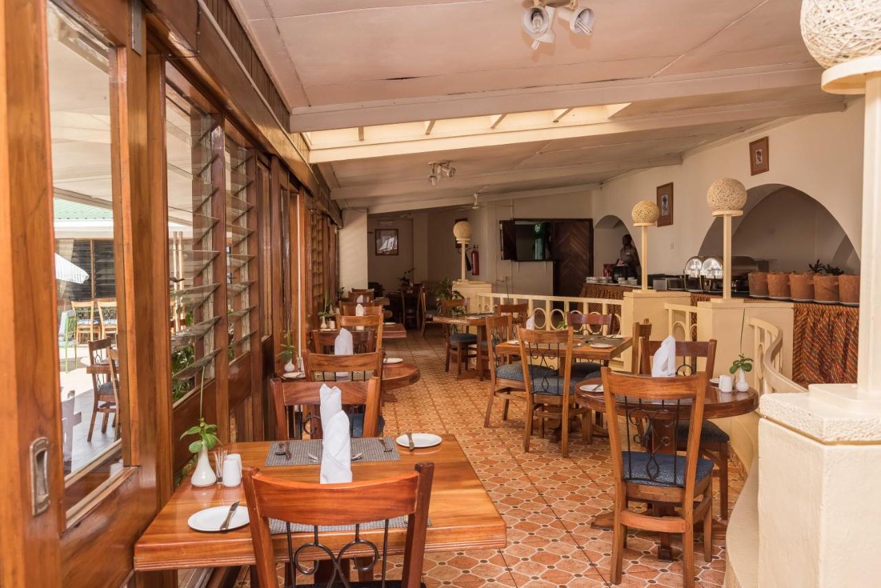 Sunbird Lilongwe Hotel Exterior photo